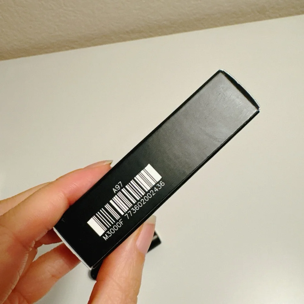 MAC Frost Lipstick in CB 96 ~ Full Size New In Box